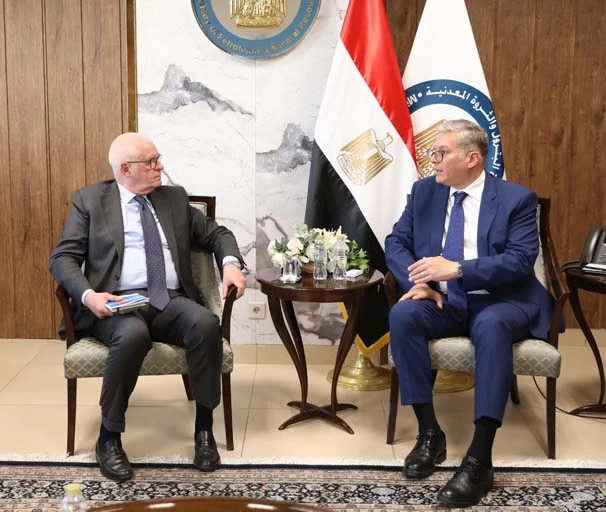 وزير البترول يبحث أنشطة “تكنيب إنرجيز” الإيطالية في مصر وخططها الفترة المقبلة  (2)